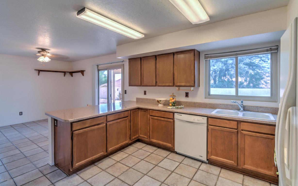 4727 W Latchstring Ct, Tucson, AZ 85741 photo 9