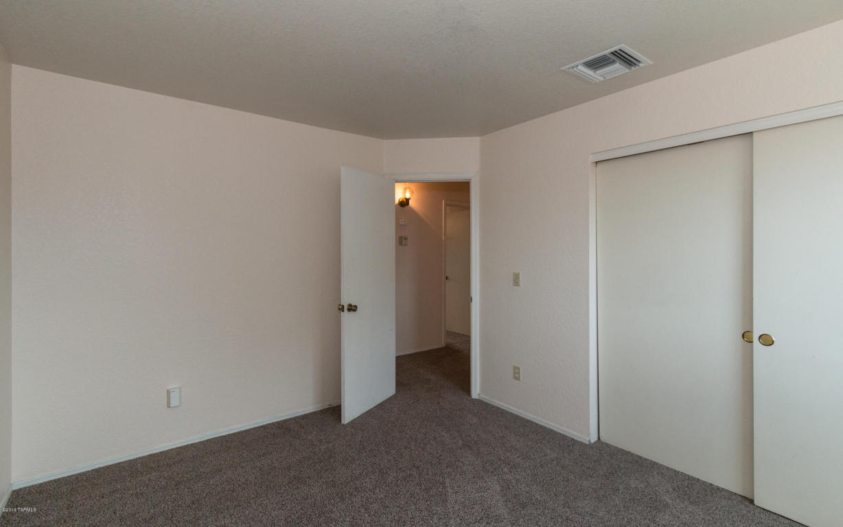 4727 W Latchstring Ct, Tucson, AZ 85741 photo 23