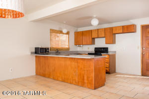 9072 E Cooper St, Tucson, AZ 85710 photo 9