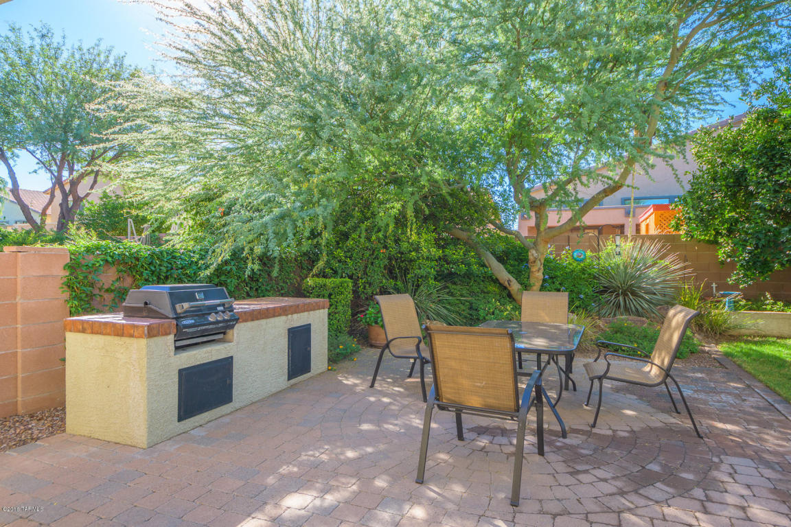 10542 E Avalon Park St, Tucson, AZ 85747 photo 4