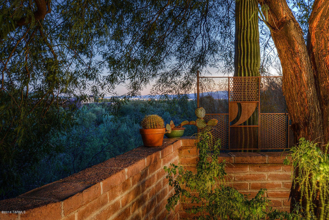 2140 E Circulo Solaz, Tucson, AZ 85718 photo 25