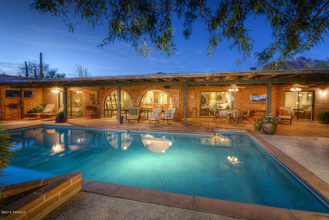 2140 E Circulo Solaz, Tucson, AZ 85718 photo 1
