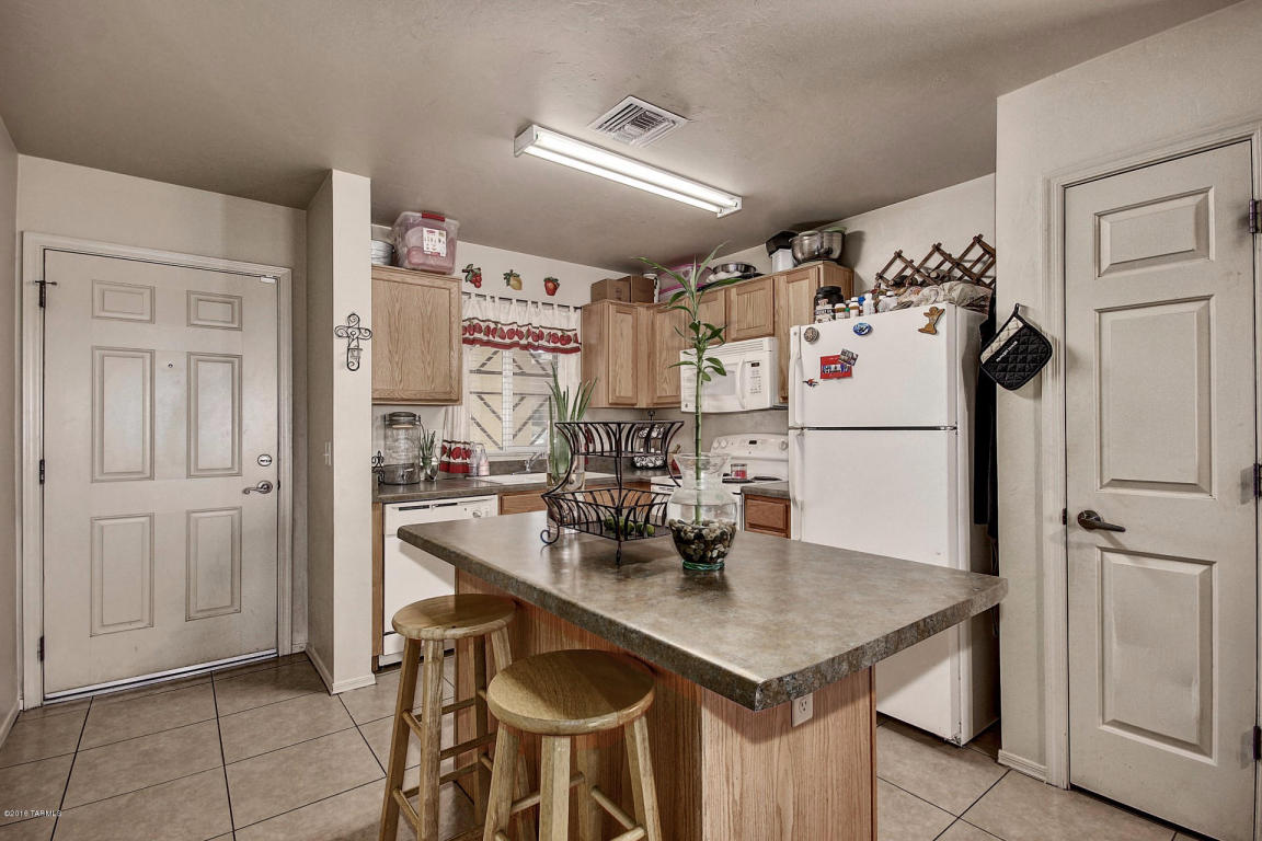 905 E Robert Hansen Dr, Tucson, AZ 85706 photo 5