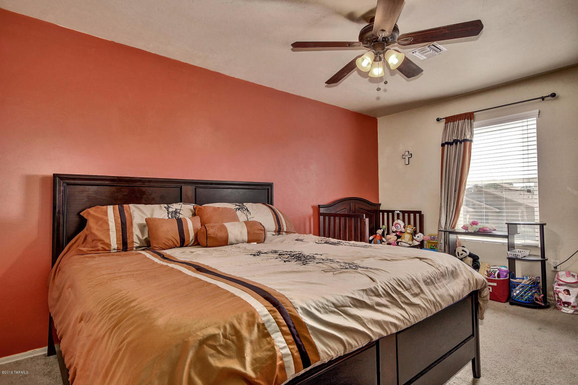 905 E Robert Hansen Dr, Tucson, AZ 85706 photo 17