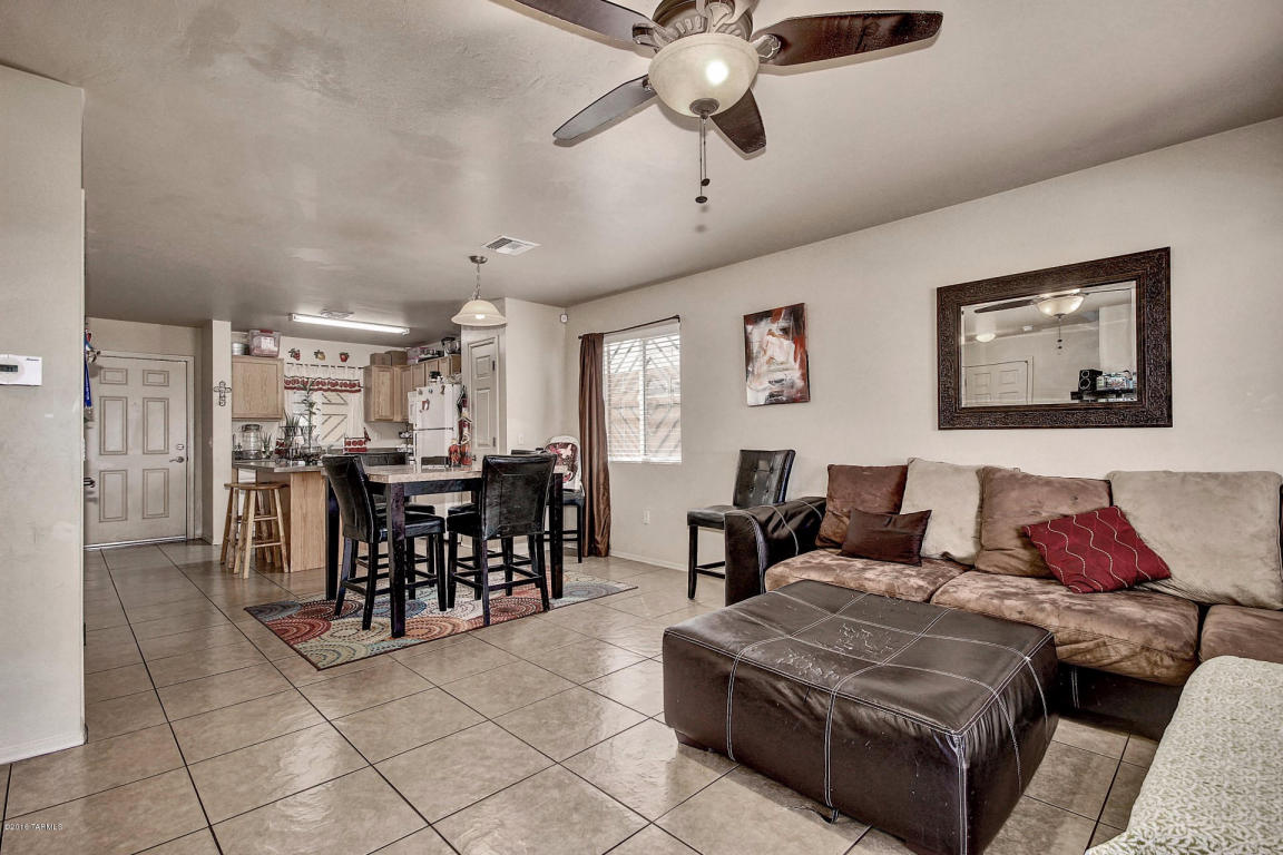 905 E Robert Hansen Dr, Tucson, AZ 85706 photo 12