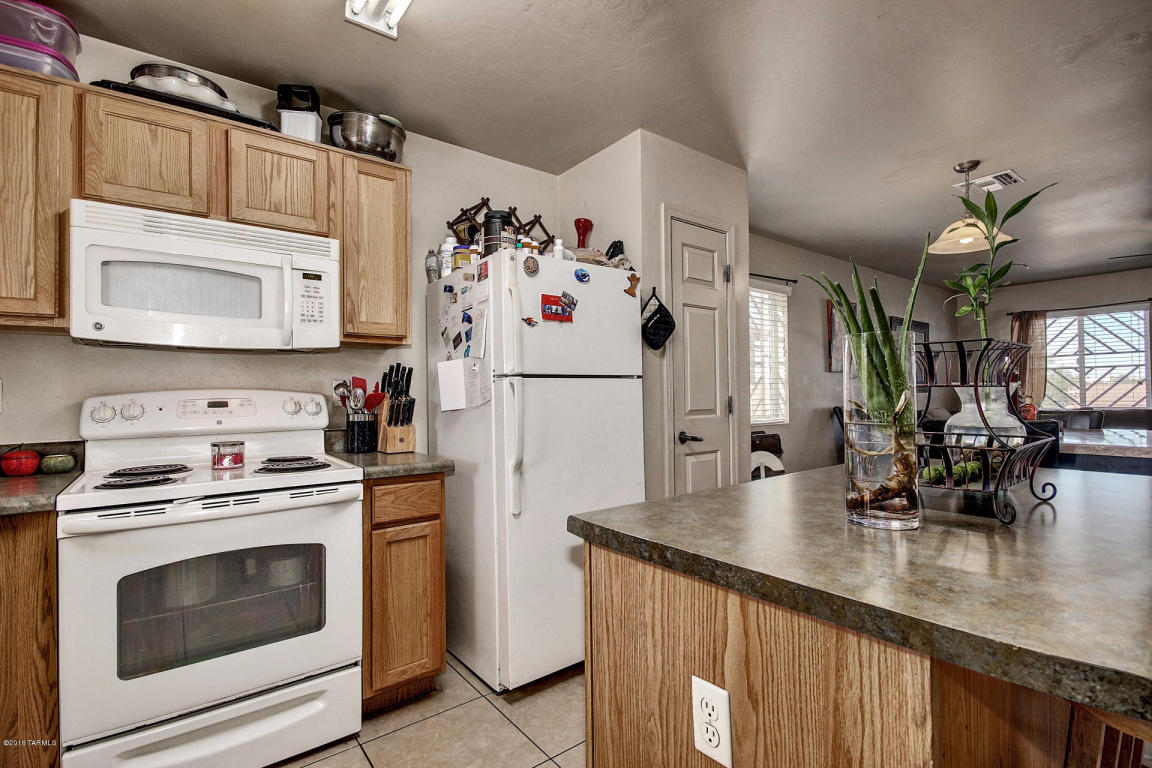 905 E Robert Hansen Dr, Tucson, AZ 85706 photo 6