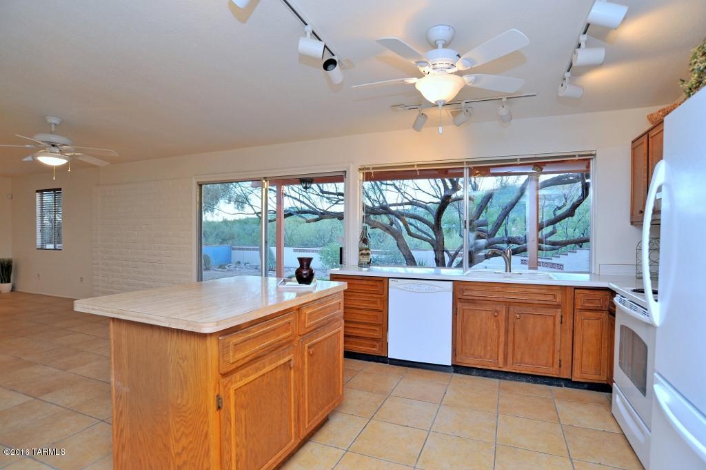 8448 E Rawhide Trl, Tucson, AZ 85750 photo 15