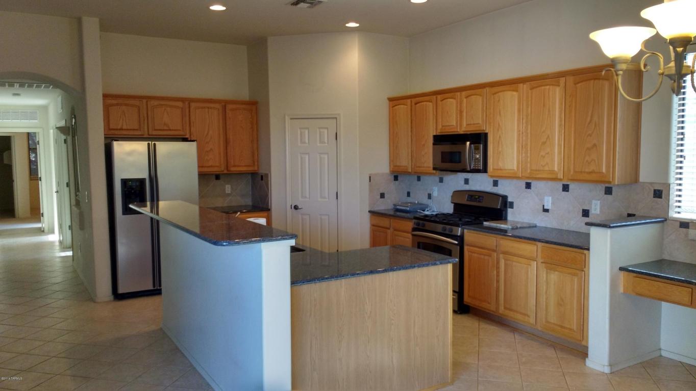 13755 E Via Valderrama, Vail, AZ 85641 photo 2