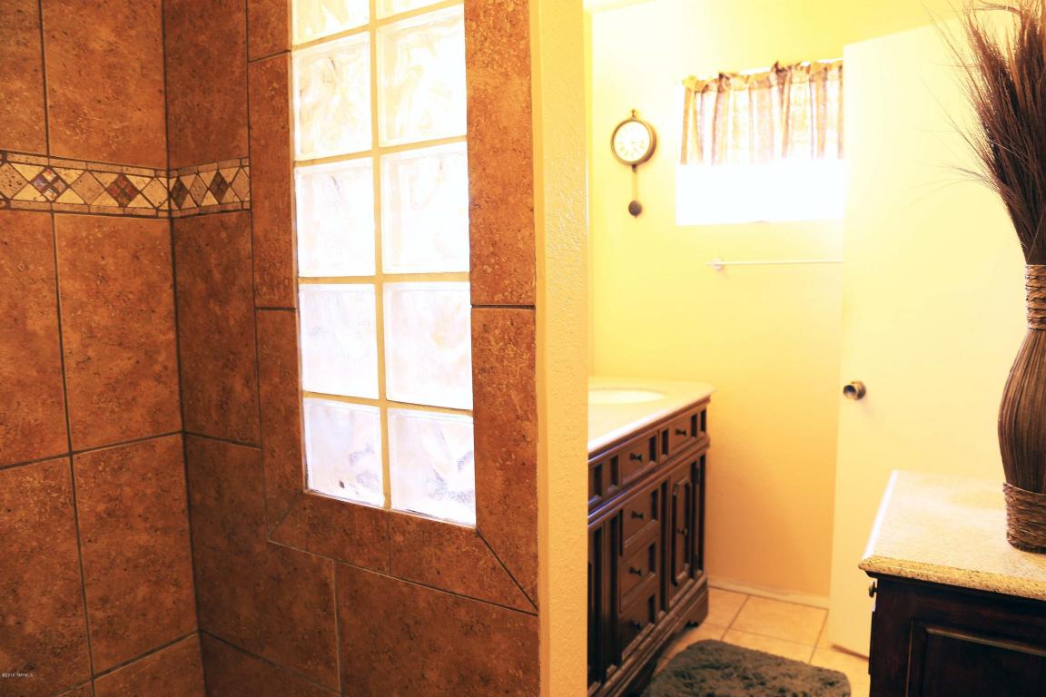 9225 E Baker St, Tucson, AZ 85710 photo 19