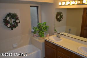 4292 E Windridge Loop, Tucson, AZ 85749 photo 12