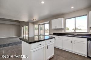 9853 E Murchison Pl, Tucson, AZ 85748 photo 10