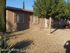 2129 E Wedwick St, Tucson, AZ 85706 photo 2