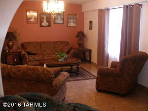 2129 E Wedwick St, Tucson, AZ 85706 photo 4