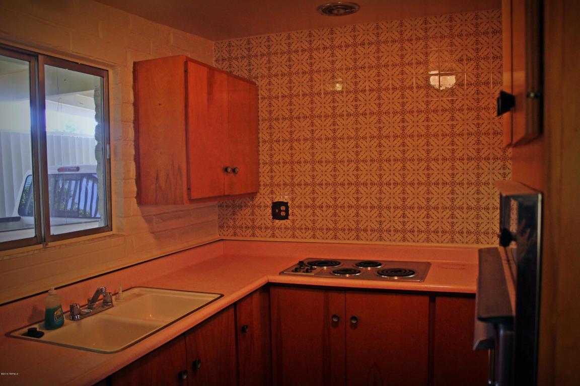 8061 Eli St, Tucson, AZ 85710 photo 8