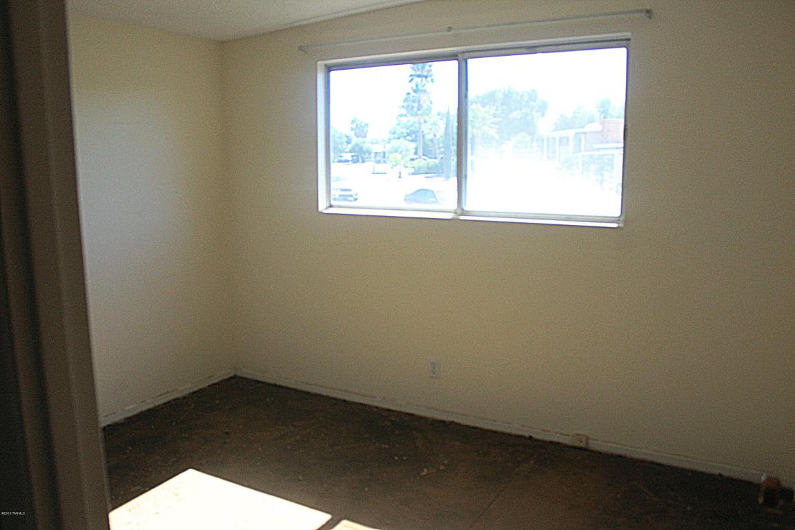 8061 Eli St, Tucson, AZ 85710 photo 32