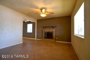4125 E Montecito, Tucson, AZ 85711 photo 7