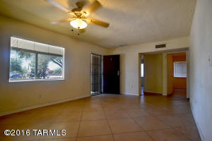 4125 E Montecito, Tucson, AZ 85711 photo 6