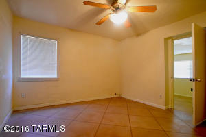 4125 E Montecito, Tucson, AZ 85711 photo 12