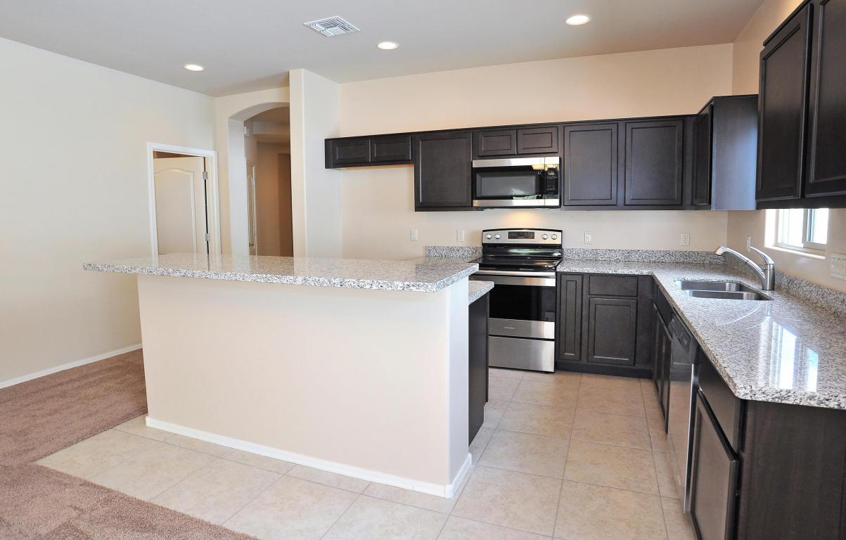 3949 E Isaiah Dr, Tucson, AZ 85706 photo 13