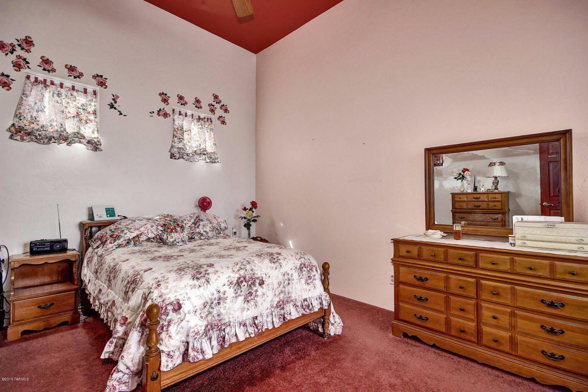 7655 E Chase Park Loop, Tucson, AZ 85710 photo 16