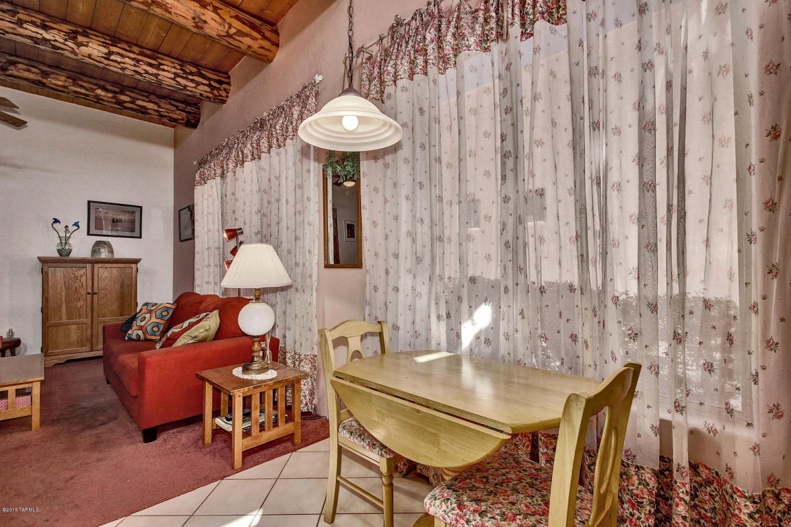 7655 E Chase Park Loop, Tucson, AZ 85710 photo 6