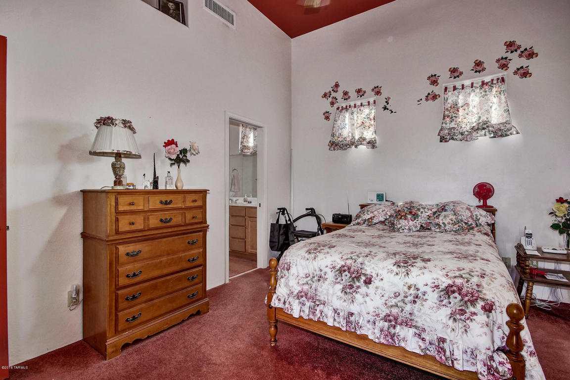 7655 E Chase Park Loop, Tucson, AZ 85710 photo 17