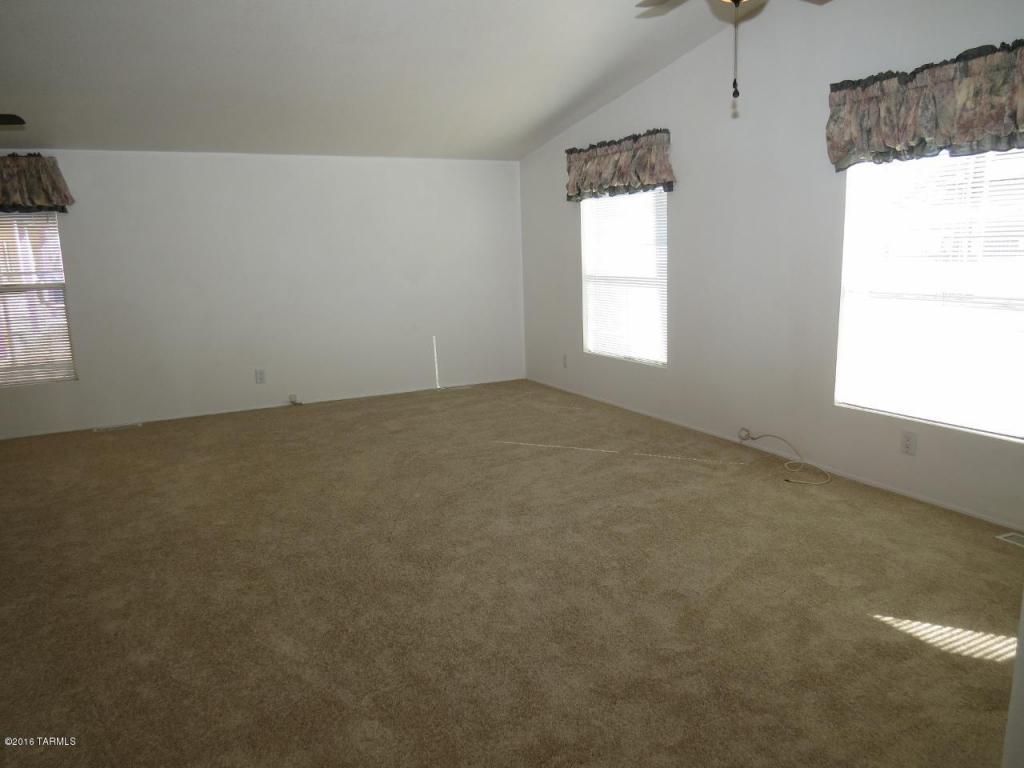 1049 Easy St, Tucson, AZ 85719 photo 3