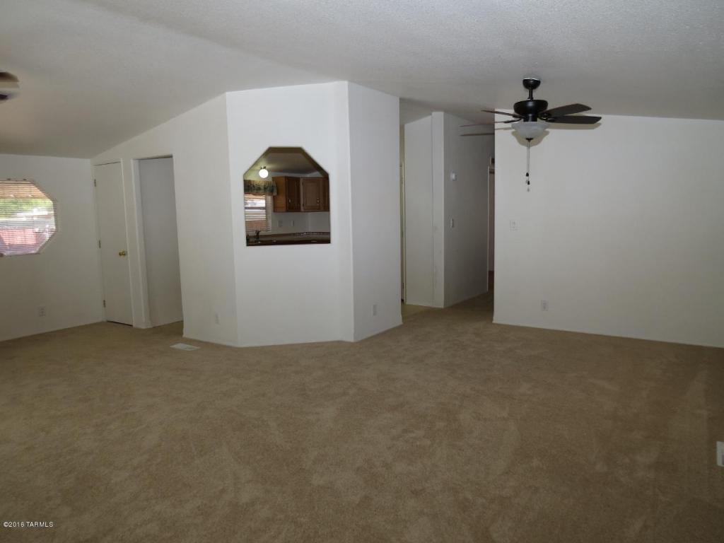1049 Easy St, Tucson, AZ 85719 photo 4