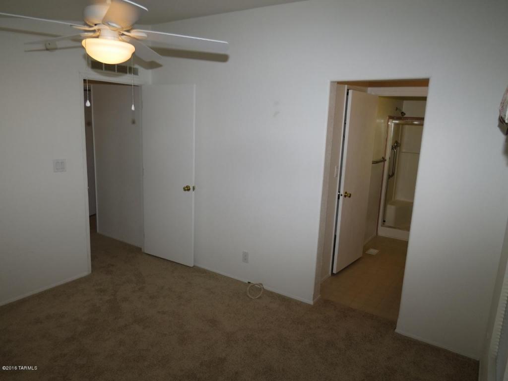 1049 Easy St, Tucson, AZ 85719 photo 10