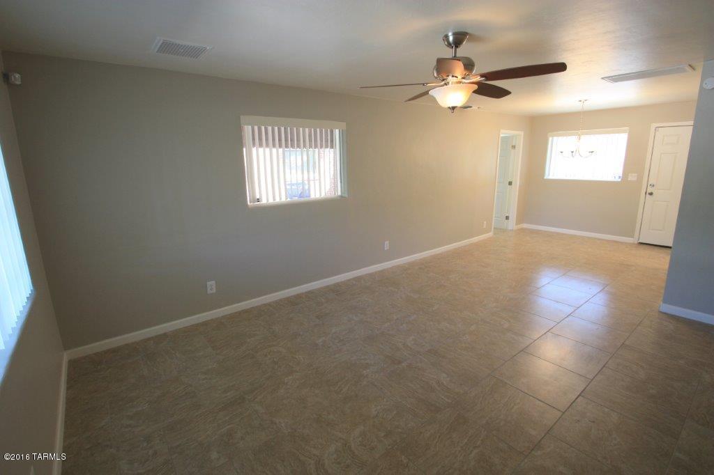 4716 E Seneca St, Tucson, AZ 85712 photo 9
