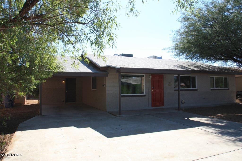 4716 E Seneca St, Tucson, AZ 85712 photo 2