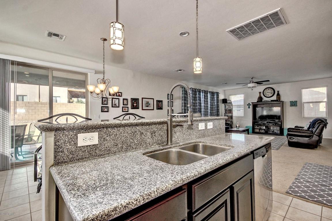 324 E Refuge Loop, Vail, AZ 85641 photo 5