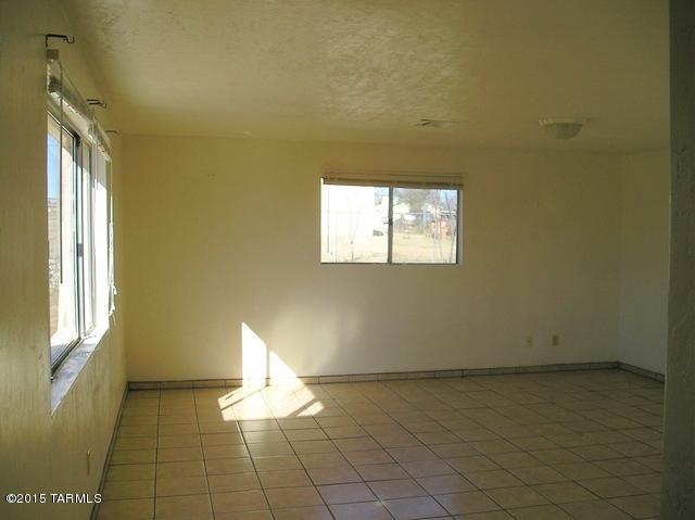 555 E 7th St, Benson, AZ 85602 photo 2