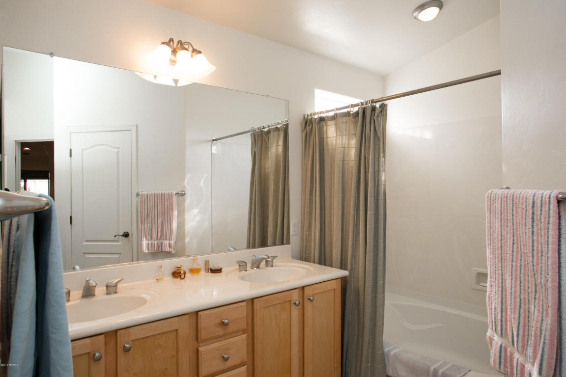 10533 E Feltleaf Willow Trl, Tucson, AZ 85747 photo 26
