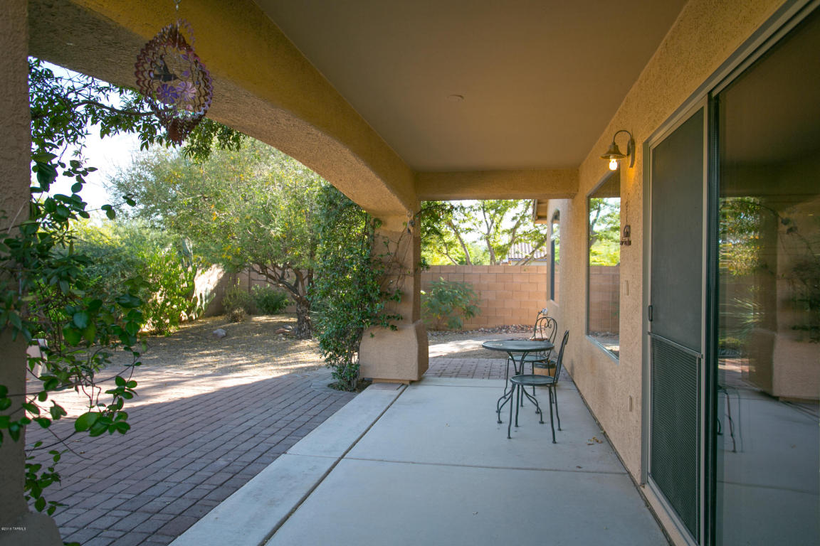 10533 E Feltleaf Willow Trl, Tucson, AZ 85747 photo 2