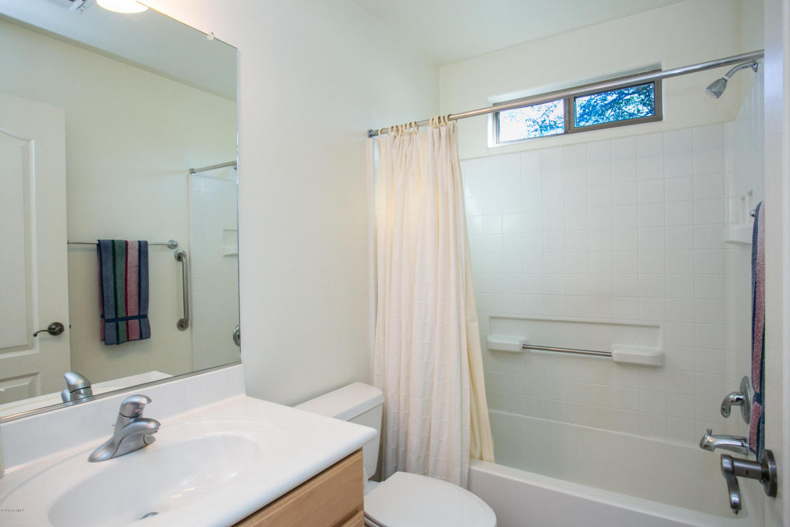 10533 E Feltleaf Willow Trl, Tucson, AZ 85747 photo 12