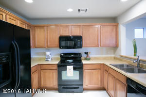 10605 E Singing Canyon Dr, Tucson, AZ 85747 photo 2