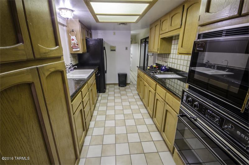 9239 E Lakeside Ct, Tucson, AZ 85749 photo 10