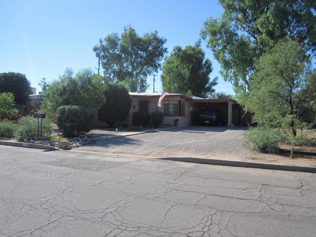 3352 E 27th St, Tucson, AZ 85713 photo 2