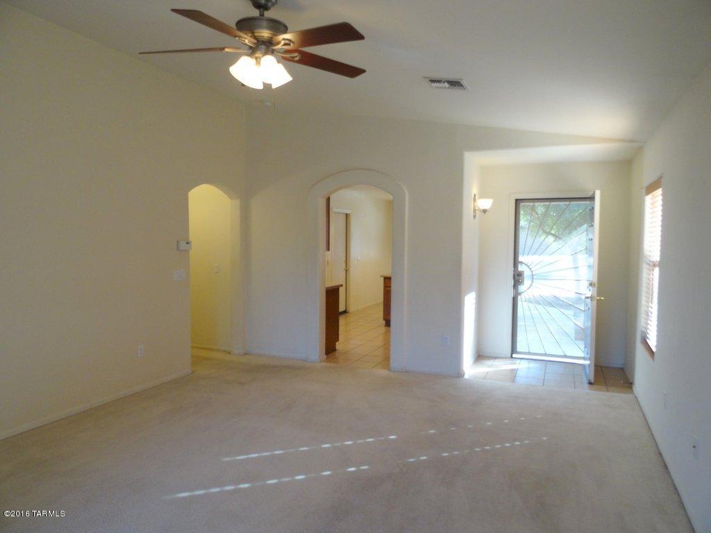 5865 E Chaucers Dr, Tucson, AZ 85756 photo 3