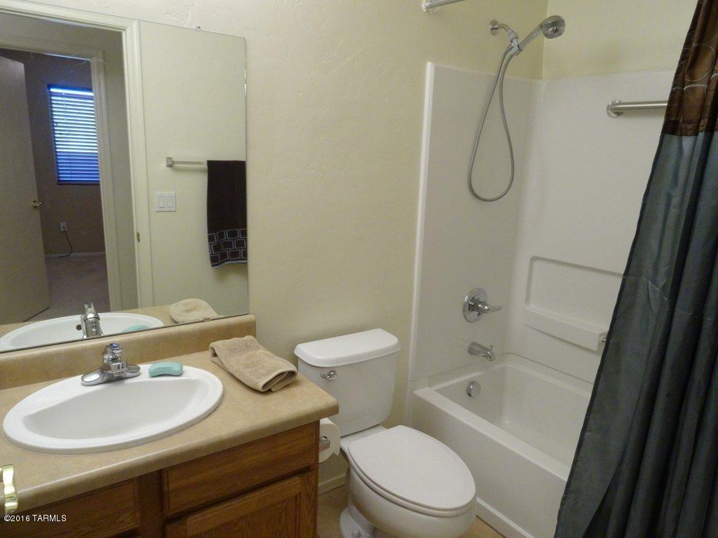 5865 E Chaucers Dr, Tucson, AZ 85756 photo 17