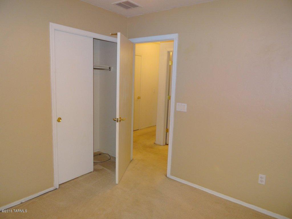 5865 E Chaucers Dr, Tucson, AZ 85756 photo 16