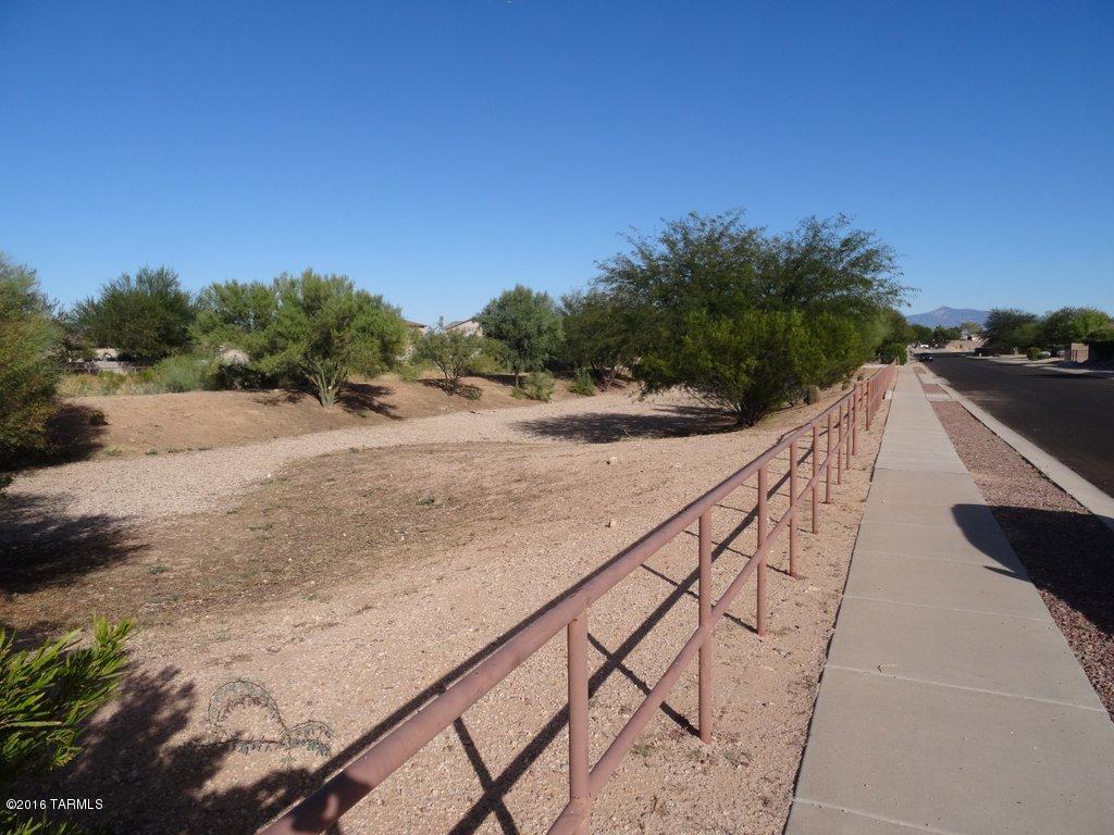 5865 E Chaucers Dr, Tucson, AZ 85756 photo 27