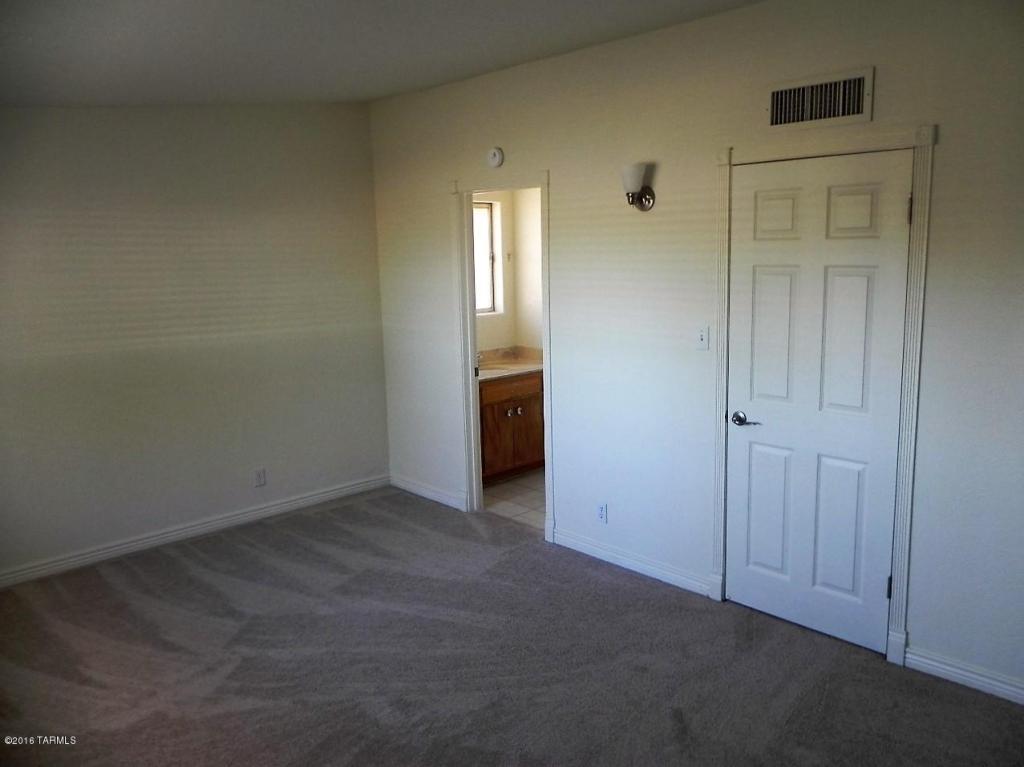 9018 E 33rd Pl, Tucson, AZ 85710 photo 13