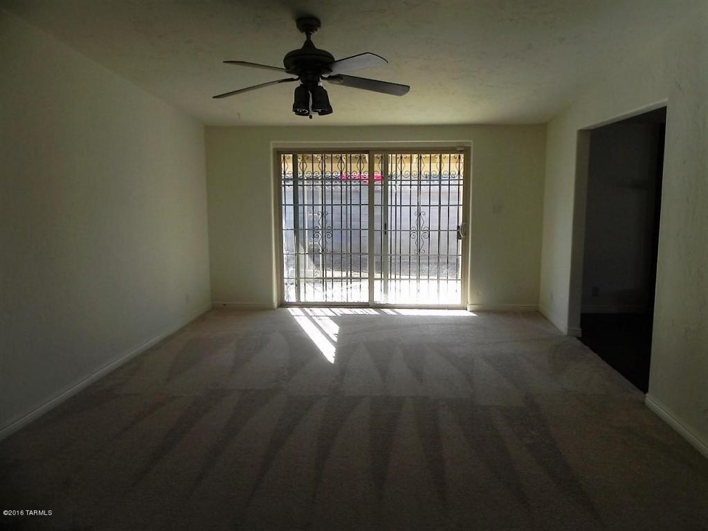 9018 E 33rd Pl, Tucson, AZ 85710 photo 4