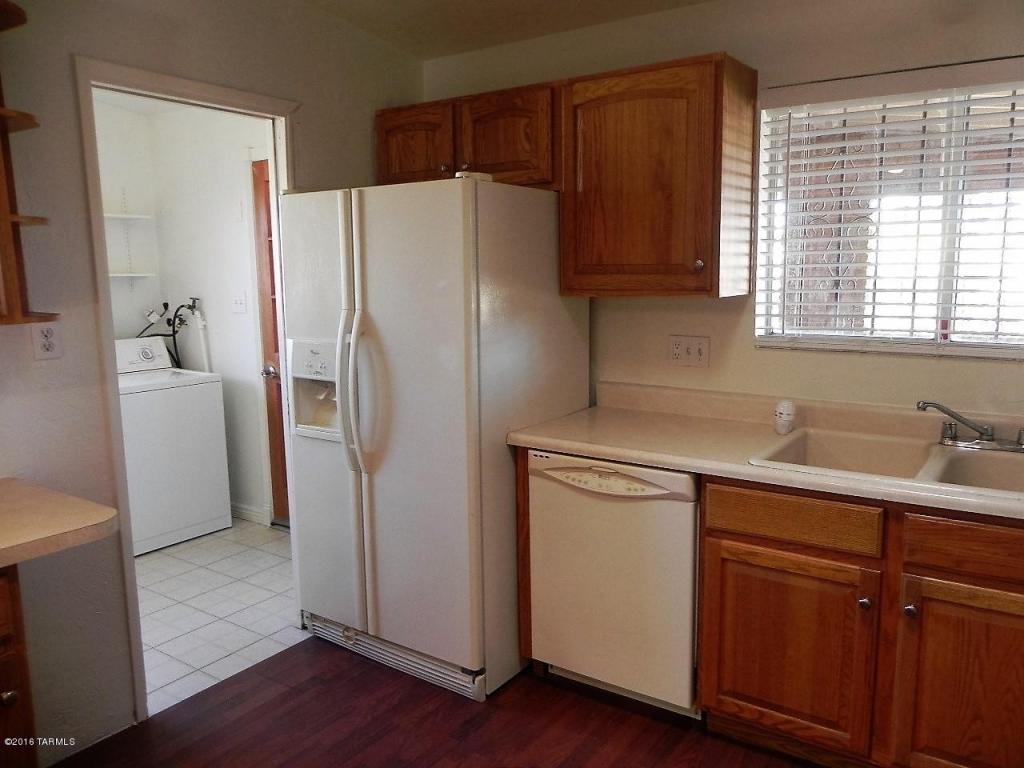 9018 E 33rd Pl, Tucson, AZ 85710 photo 6