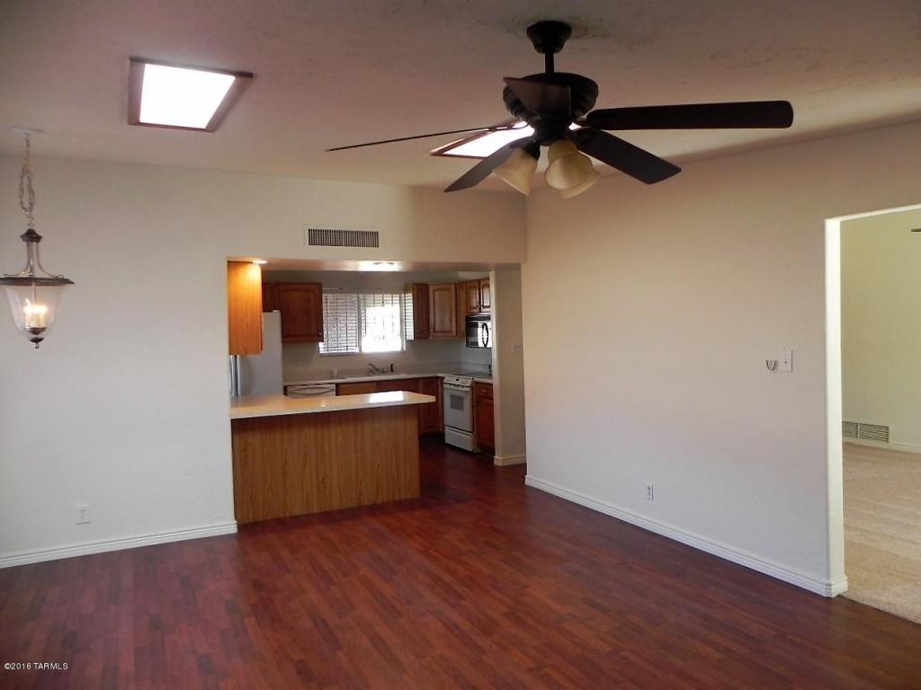 9018 E 33rd Pl, Tucson, AZ 85710 photo 9