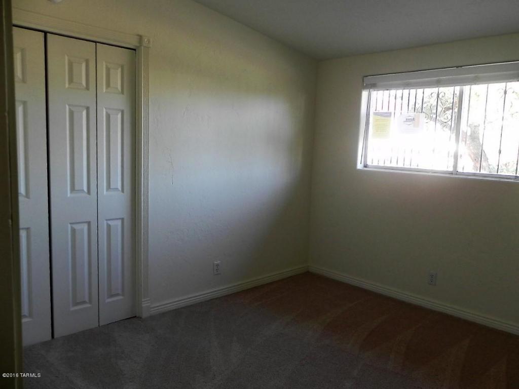 9018 E 33rd Pl, Tucson, AZ 85710 photo 12