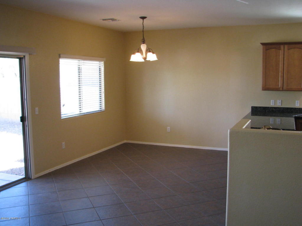 8455 S Egyptian Dr, Tucson, AZ 85747 photo 3