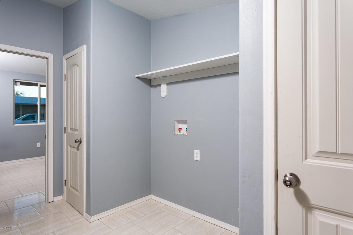 2331 E Warwick Vis, Tucson, AZ 85713 photo 13